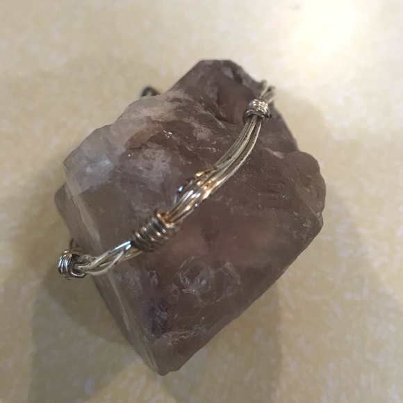 Wire wrapped crystal pendant. Made by hand. - Picture 4 of 4